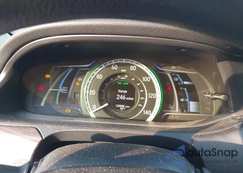 2017 Honda Accord Hybrid z USA, uszkodzony, nr VIN JHMCR6F3XHC001026